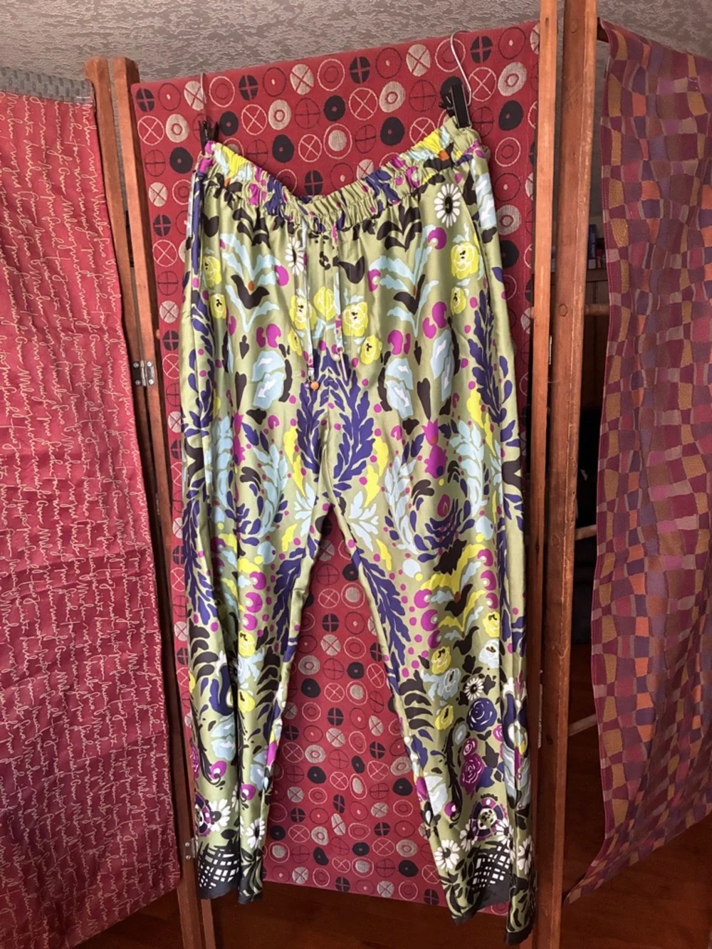 ZARA Multicolor Satin Elastic-Waist Printed Pants - Green, Purple, Yellow, Black - Picture 11 of 11